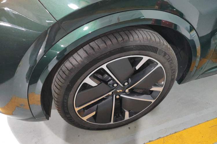 Used Li Auto L8 2025 Ultra Smart Refreshed Edition