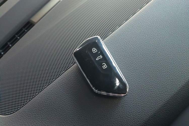 Used Volkswagen Golf 2021 280TSI DSG R-Line
