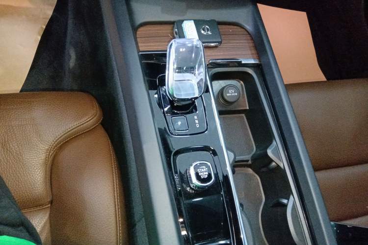 Used Volvo S60 2024 B4 Zhiyuan Luxury Edition