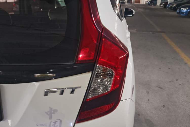 Used Honda Fit 2018 1.5L CVT Comfort Sunroof Version