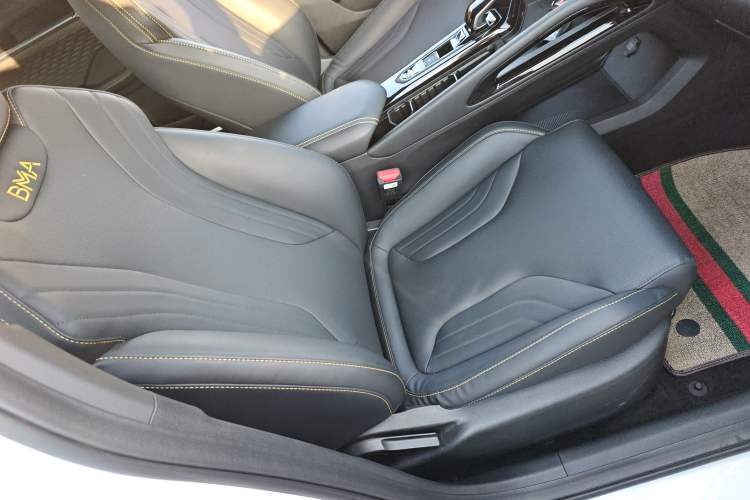 Used Geely Auto Coolray 2025 Bin Yue L 1.5T DCT Starlight Edition
