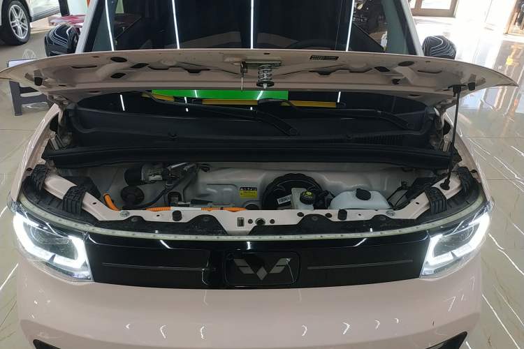 Used Wuling Hongguang MINIEV 2022 Macaron Premium Model – Lithium Iron Phosphate
