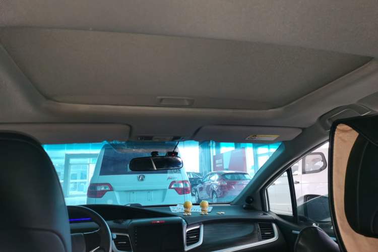 Used Honda Jade 2017 1.8L automatic Comfort version 5 seats