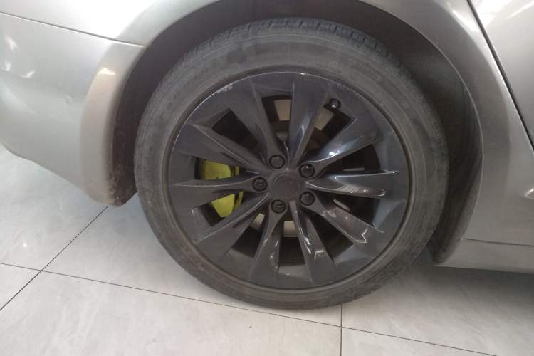 Used Tesla Model S 2017 S 75D Standard Range Edition
