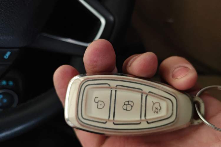 Used Ford Kuga 2018 EcoBoost 180 Two-Wheel-Drive Luxury Wing Edition
