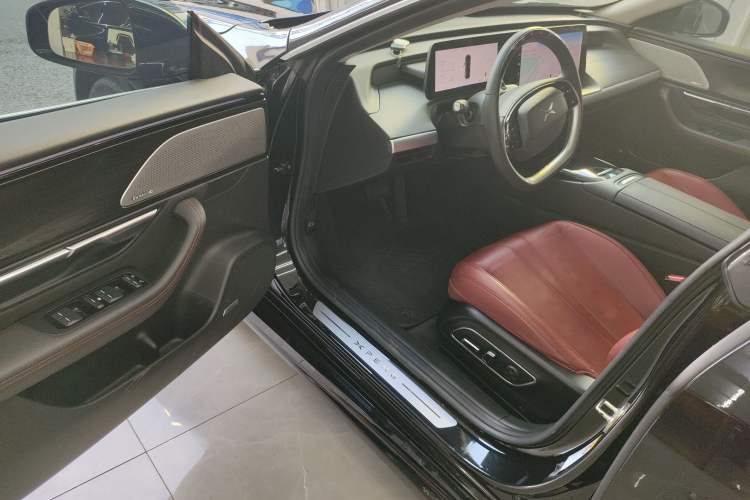 Used XPeng P7 2022 670E+
