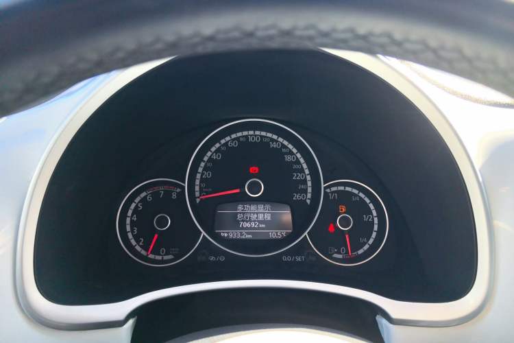 Used Volkswagen Beetle 2015 180TSI model
