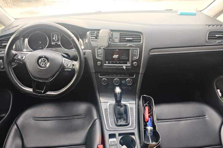 Used Volkswagen Golf 2017 230TSI Automatic Comfort Edition – Celebrating Milestone of One Million Units
