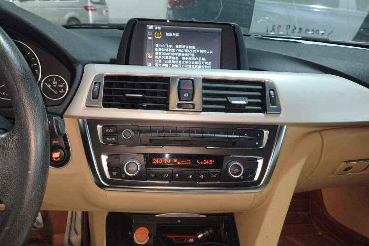 Used BMW 3 Series 2014 320Li Fashion Model
