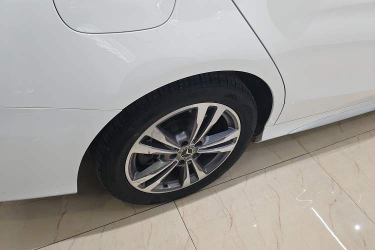 Used Mercedes-Benz C-Class 2021 C 200 L Fashion Edition Sport Version
