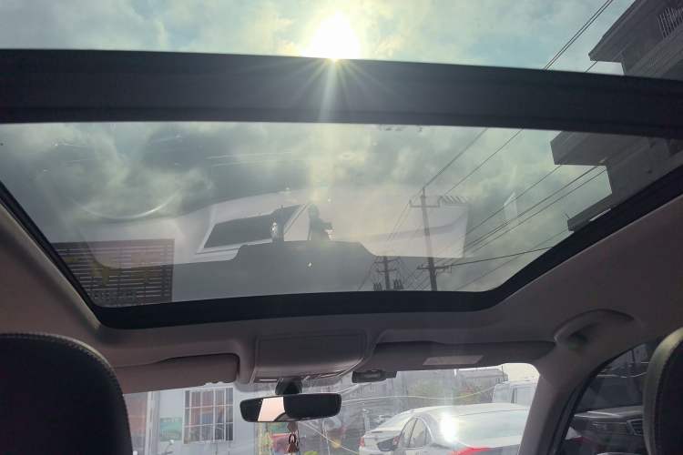 Used Volkswagen Tiguan L 2021 330TSI Automatic Two-Wheel Drive R-Line Enhanced Edition
