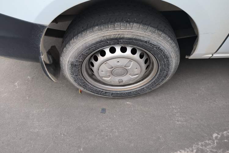 Used Ford Transit 2023 2.0T Gasoline Manual Multifunction Commercial Vehicle Short Wheelbase Low Roof 5/6 Seats