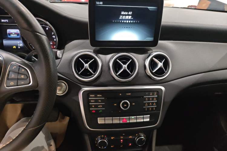 Used Mercedes-Benz GLA 2017 GLA 200 Fashion Model
