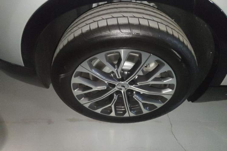 Used Nio ES6 2024 75 kWh
