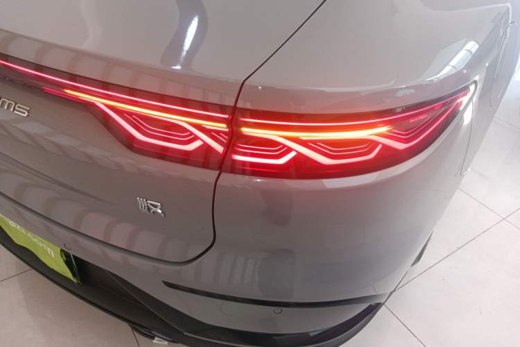 Used BYD Han 2025 EV with 701 km of Laser Radar-Enabled Intelligent Driving