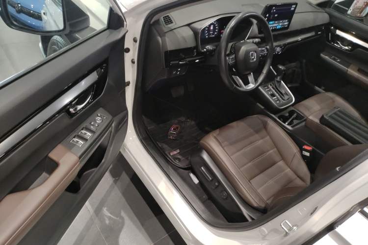 Used Honda CR-V 2023 240TURBO Two-Wheel Drive Deluxe Edition 7 Seats
