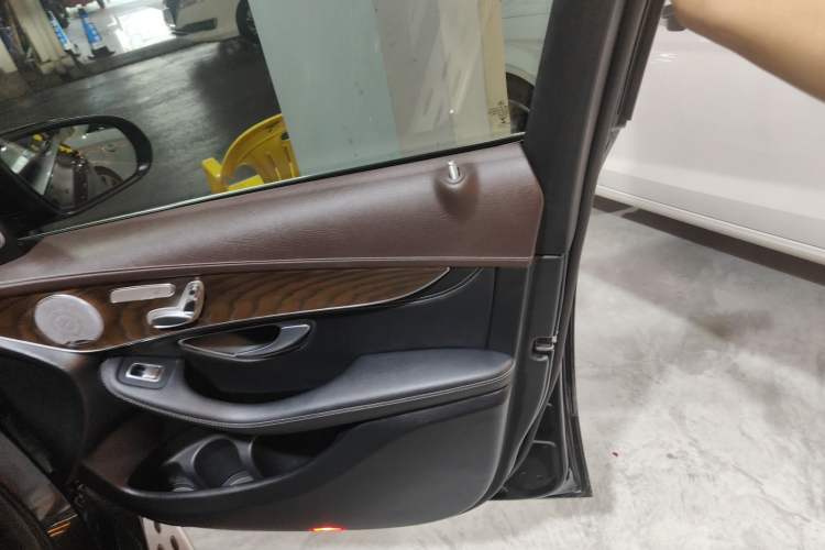 Used Mercedes-Benz GLC 2020 GLC 260 L 4MATIC Luxury Model
