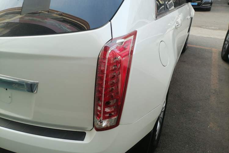 Used Cadillac SRX 2015 3.0L Comfort Version
