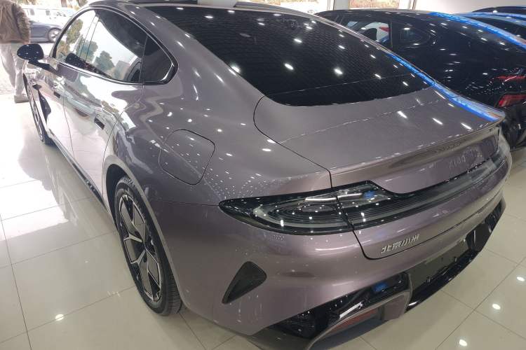 Used  SU7 2024 Rear-Drive Long-Range Intelligent Driving Version