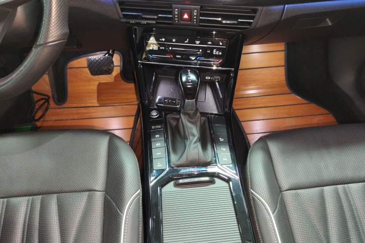 Used Volkswagen Passat New Energy 2022 430 PHEV Hybrid Elite Edition
