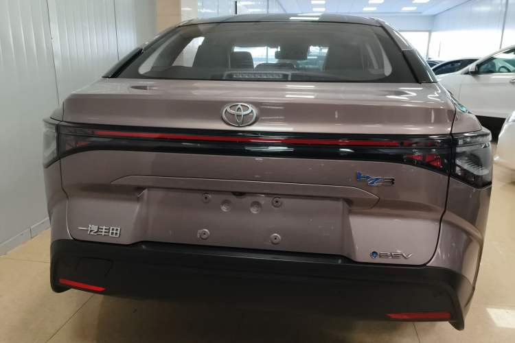 Used Toyota bZ3 2023 616 km Long-Range Premium
