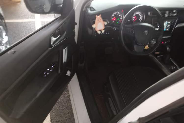 Used Peugeot 408 2018 Revised 350THP Automatic Luxury Edition
