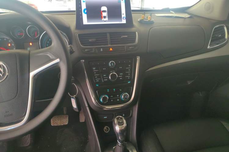 Used Buick Encore 2015 1.4T Automatic Two-Wheel Drive Urban Elite Version
