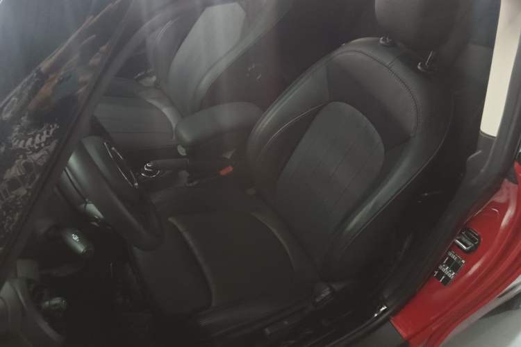 Used  MINI 2023 2.0T COOPER S Artist
