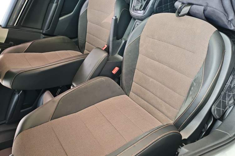 Used Volkswagen C-TREK 2018 1.5L Automatic Comfort Model
