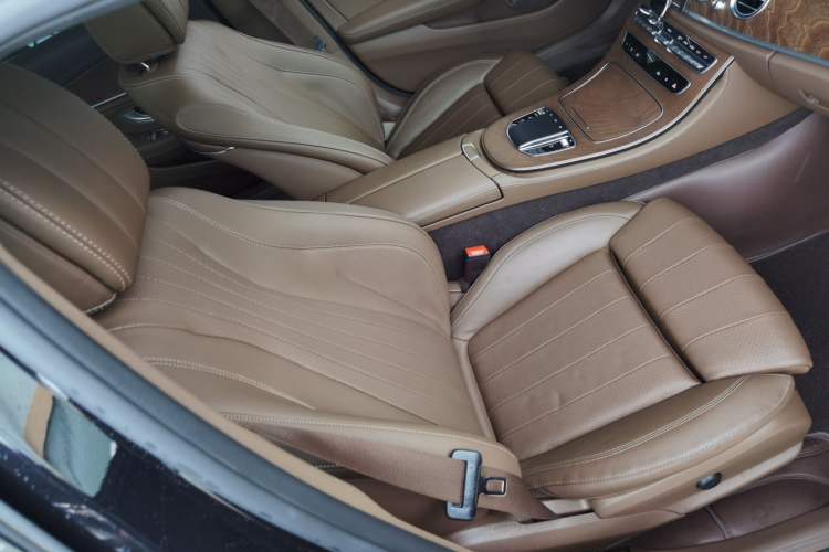 Used Mercedes-Benz E-Class 2023 Facelift E 260 L
