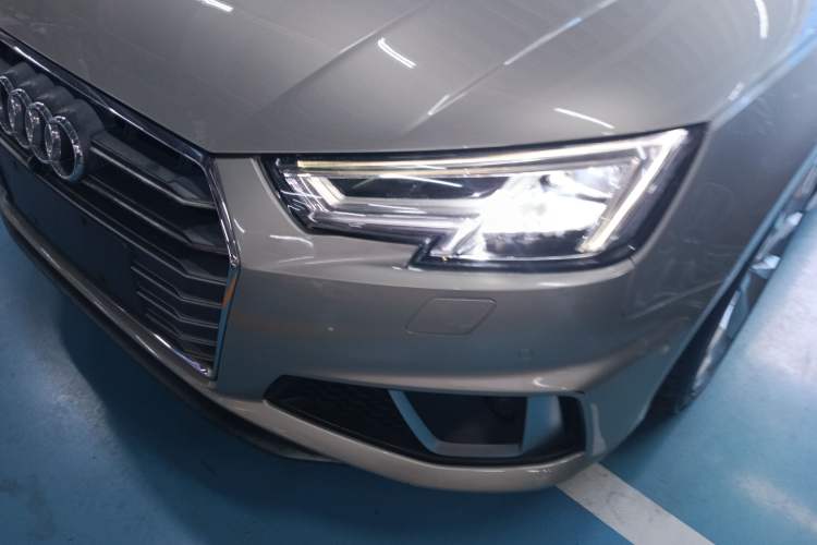 Used Audi A4L 2019 40 TFSI Fashion Version China V
