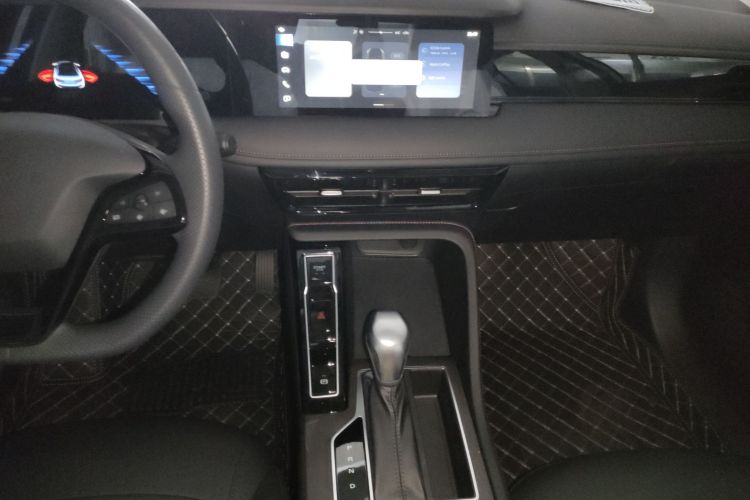 Used Roewe i5 2023 1.5L CVT Luxury Edition
