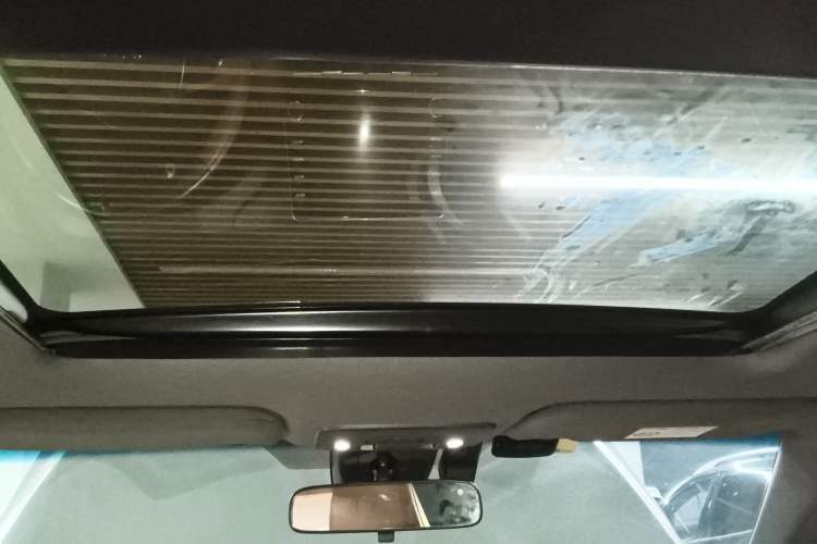 Used Toyota Avalon 2019 2.5L Touring Premium Version China VI Standard
