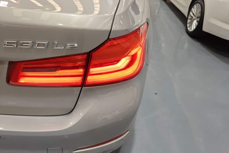 Used BMW 5 Series New Energy 2019 Updated Version 530Le Luxury Package
