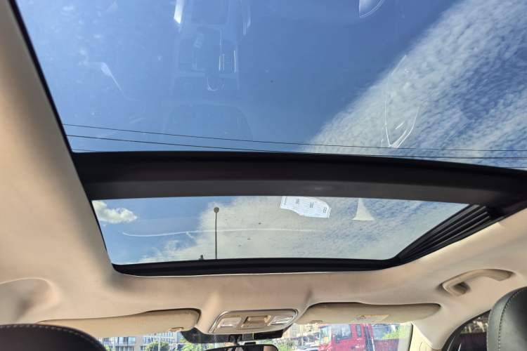 Used Geely Auto Emgrand X7 Sport 2016 1.8TD Automatic ZhiShang Model
