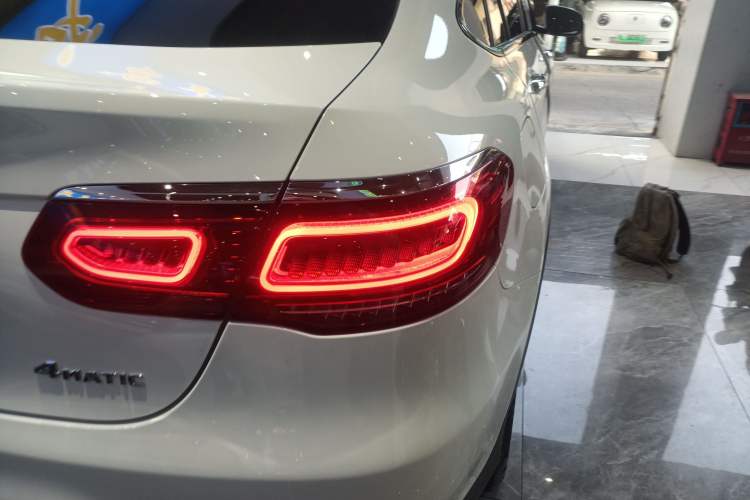 Used Mercedes-Benz GLC Coupe 2022 Refreshed GLC 300 4MATIC Coupe SUV