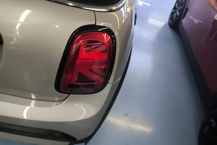 Used MINI MINI 2023 Second Facelift 2.0T COOPER S CABRIO Artist
