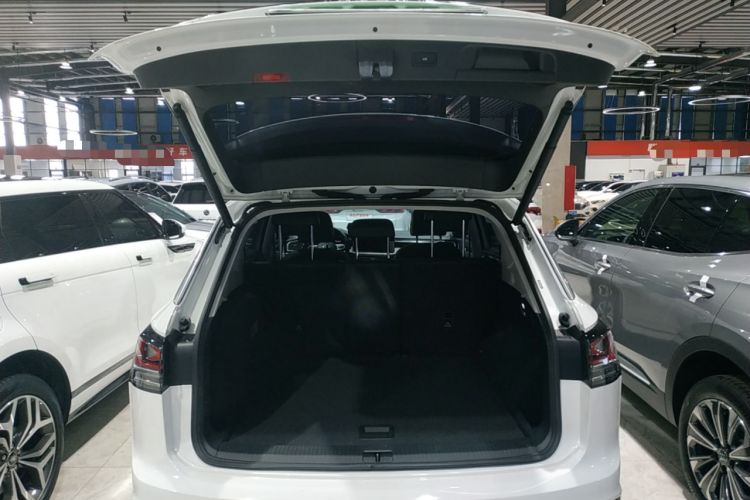 Used Volkswagen Tayron GTE Plug-in Hybrid 2023 280TSI Luxury Plus Advanced Edition
