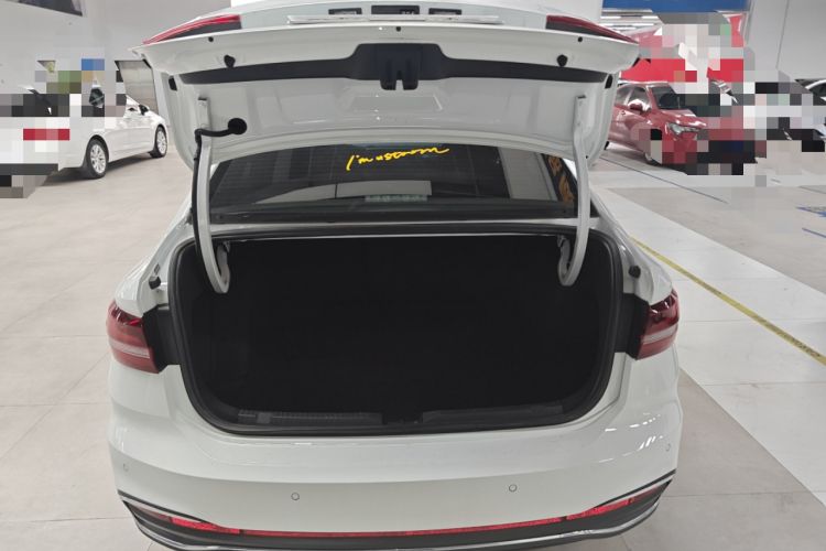 Used Volkswagen Lavida 2023 1.5L Automatic 5 Million Edition