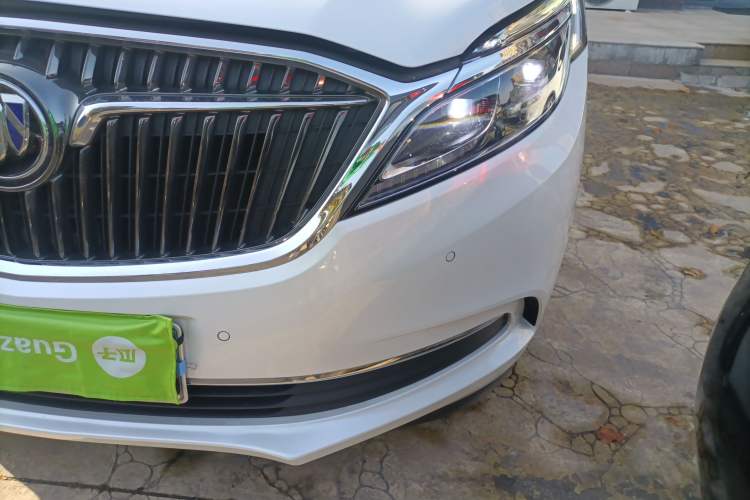 Used Buick GL8 2018 ES 28T Flagship Model China VI Standard
