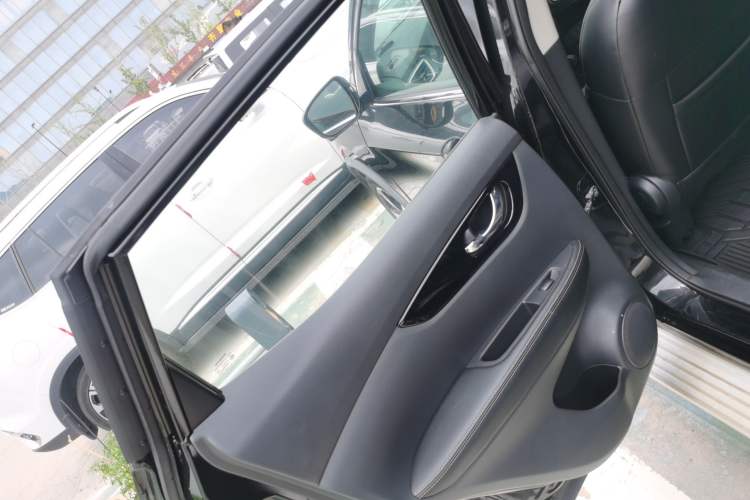 Used Nissan Qashqai 2016 2.0L CVT Luxury Edition
