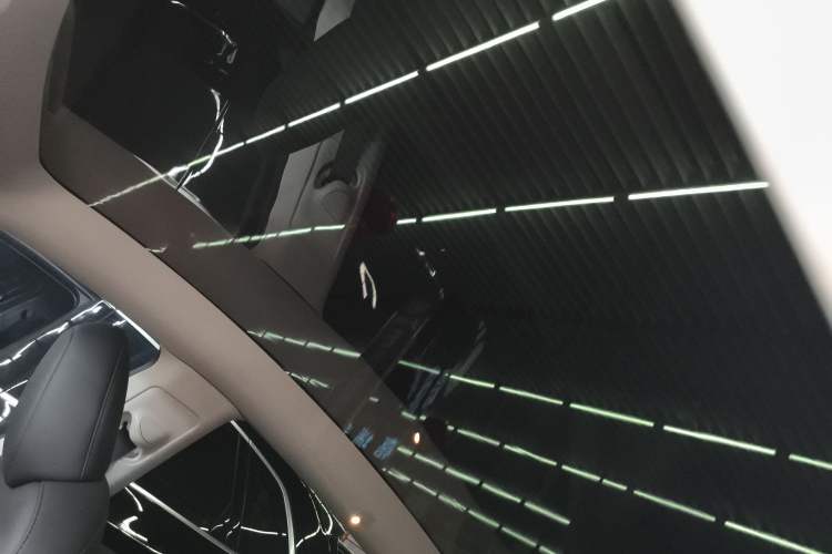 Used Tesla Model Y 2023 Rear-Wheel-Drive Version
