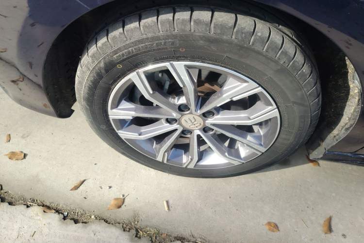 Used BYD Song MAX 2019 1.5T Automatic Smart Connect Ruiyi Sunroof Model 7 Seats China VI Standard
