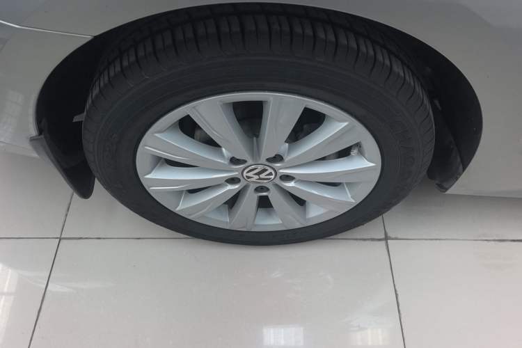 Used Volkswagen Sagitar 2015 230TSI Automatic Comfort Version