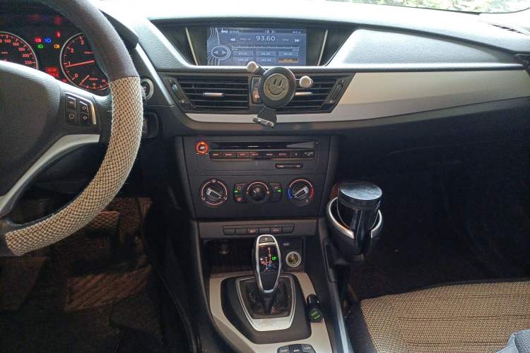 Used BMW X1 2014 sDrive18i Fashion Model
