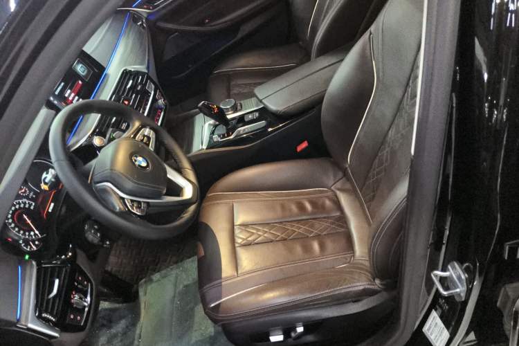 Used BMW 5 Series 2018 Facelifted 530Li Luxury Edition Premium Package