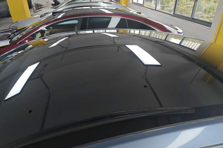 Used Tesla Model Y 2025 Rear-Wheel-Drive Version
