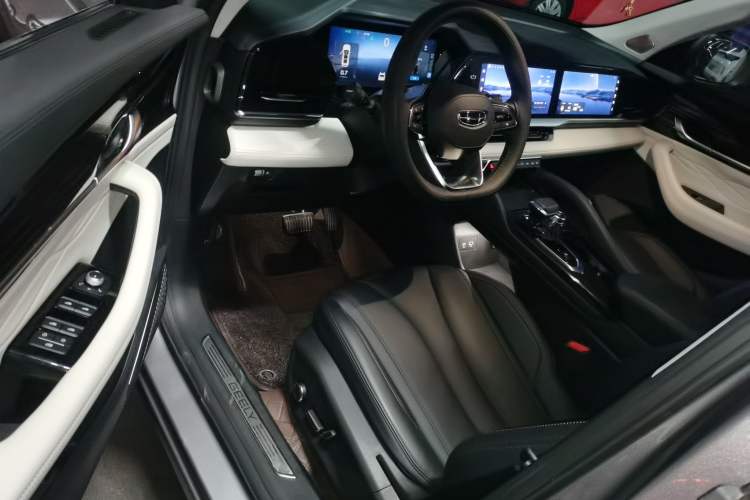 Used Geely Auto Monjaro L 2023 2.0TD High-Power Automatic Two-Wheel Drive Flagship Version
