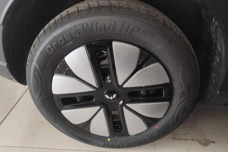 Used Wuling Bingo S 2025 Model 430km Deluxe Edition