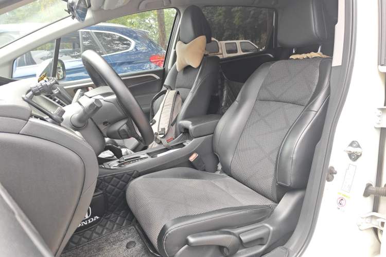 Used Honda Jade 2016 1.8L Automatic Comfort Version 5 Seats
